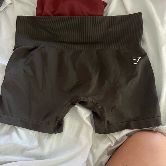 Gymshark Pants - women’s size medium gymshark shorts